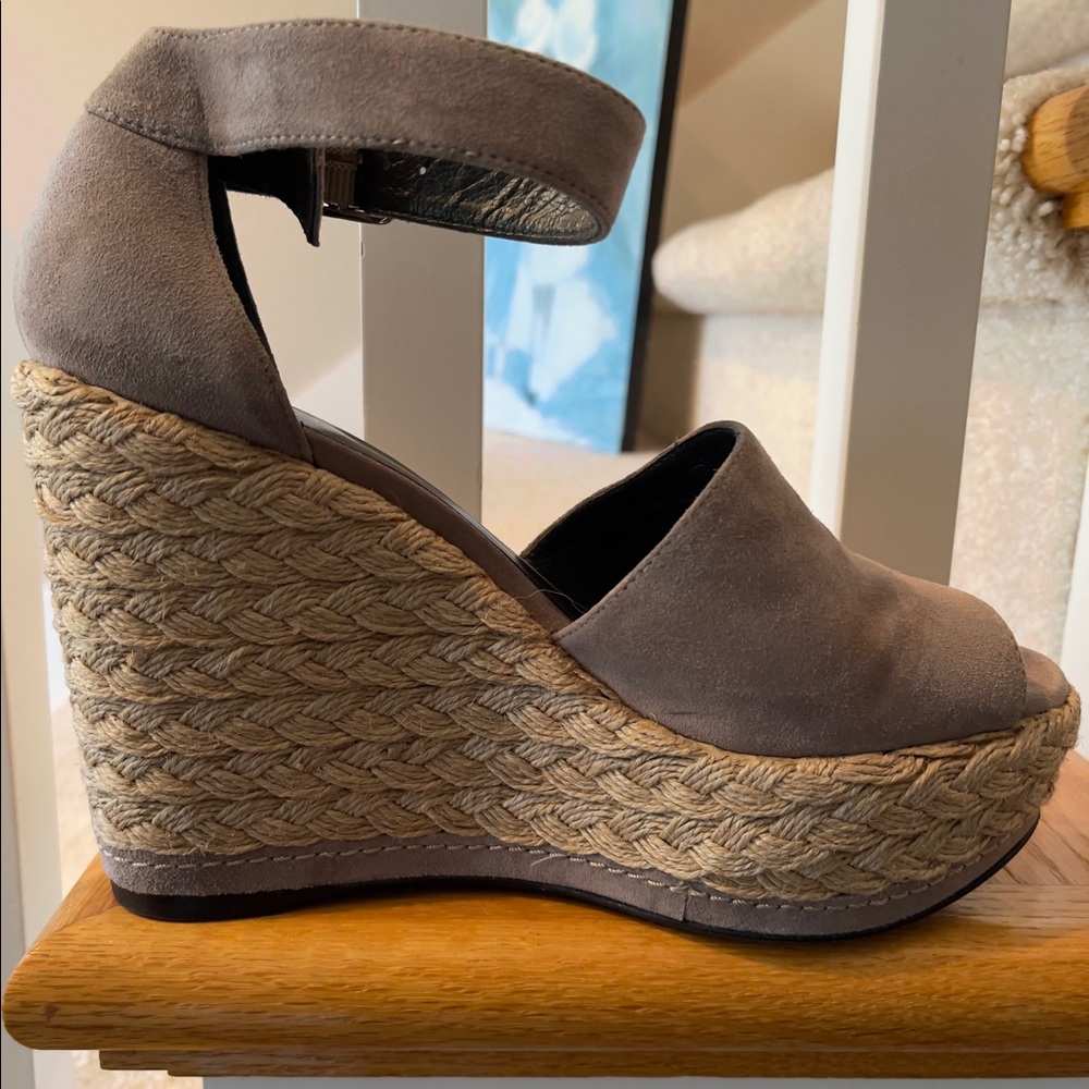 Stuart Weitzman | Taupe - Soho Jute - Picture 8 of 15